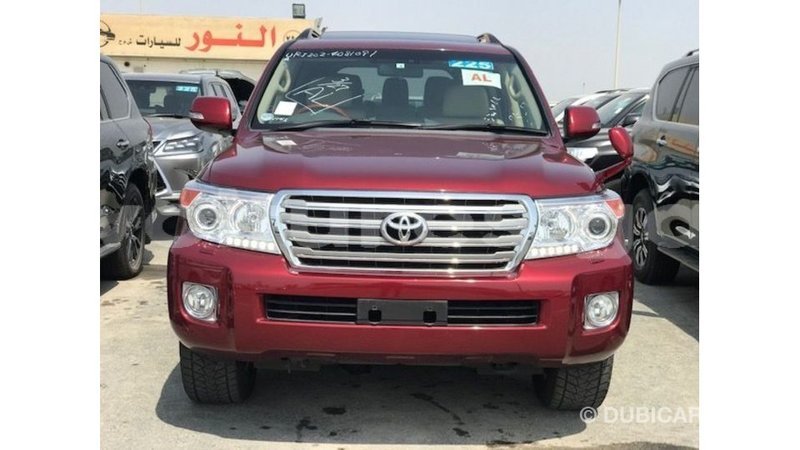 Big with watermark toyota land cruiser estuary import dubai 6756