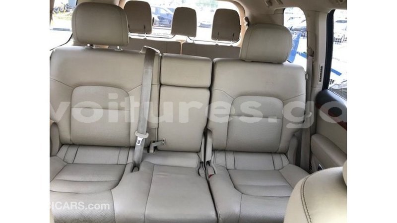 Big with watermark toyota land cruiser estuaire import dubai 6756