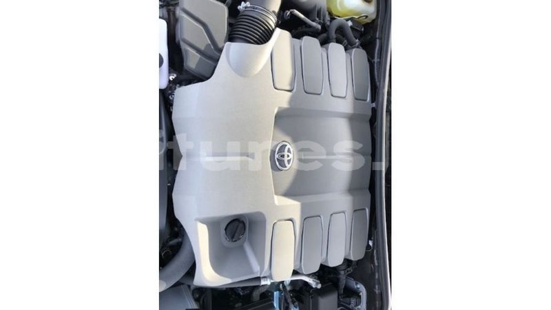 Big with watermark toyota land cruiser estuary import dubai 6758