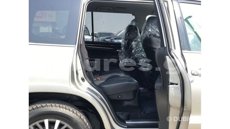 Big with watermark lexus lx estuary import dubai 6760