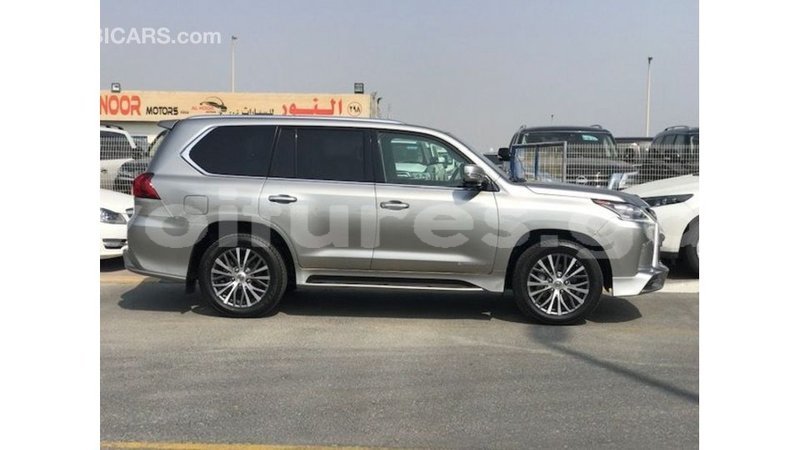 Big with watermark lexus lx estuaire import dubai 6760