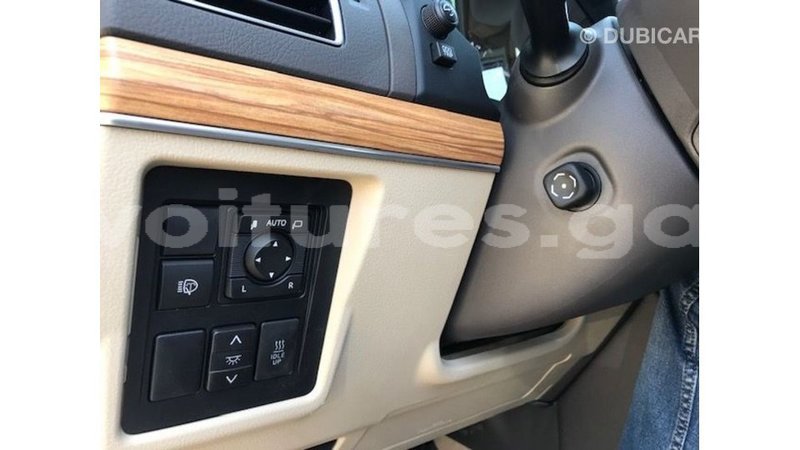 Big with watermark toyota prado estuaire import dubai 6762