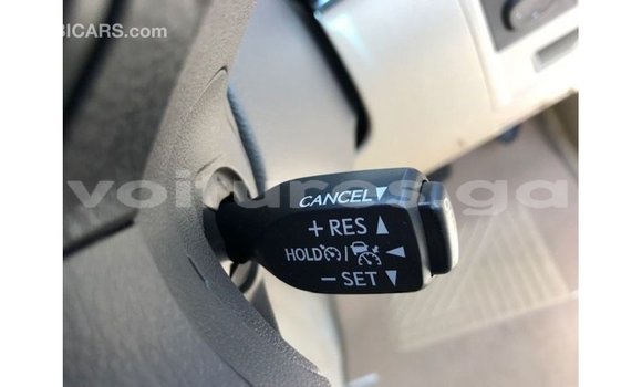 Buy Import Toyota Land Cruiser White Car in Import - Dubai in Estuary Buy Import Toyota Land Cruiser White Car in Import - Dubai in Estuary