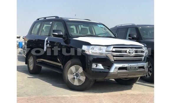 Buy Import Toyota Land Cruiser Black Car in Import - Dubai in Estuary