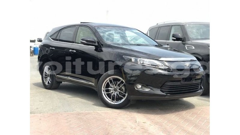 Big with watermark toyota harrier estuary import dubai 6767