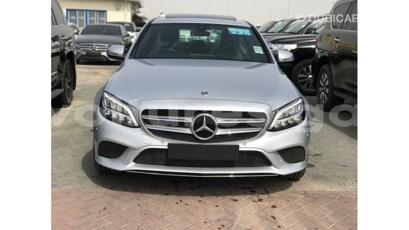 Big with watermark mercedes benz 200 estuary import dubai 6769