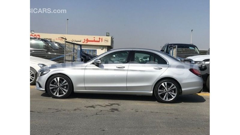 Big with watermark mercedes benz 200 estuary import dubai 6769