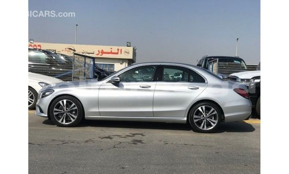 Buy Import Mercedes-Benz 200 Other Car in Import - Dubai in Estuary Buy Import Mercedes-Benz 200 Other Car in Import - Dubai in Estuary