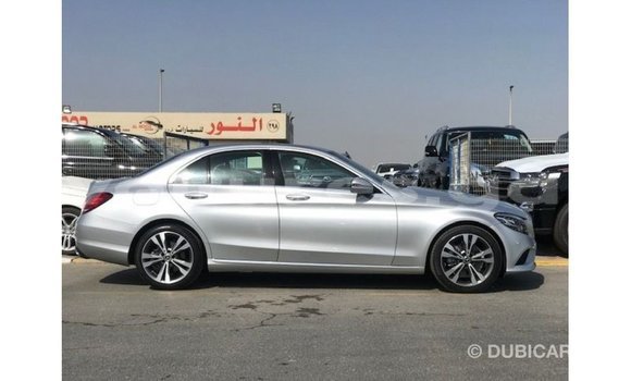 Buy Import Mercedes-Benz 200 Other Car in Import - Dubai in Estuary Buy Import Mercedes-Benz 200 Other Car in Import - Dubai in Estuary