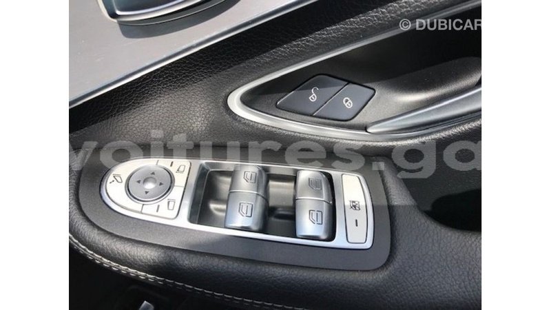 Big with watermark mercedes benz 200 estuary import dubai 6769