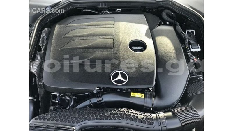 Big with watermark mercedes benz 200 estuary import dubai 6769