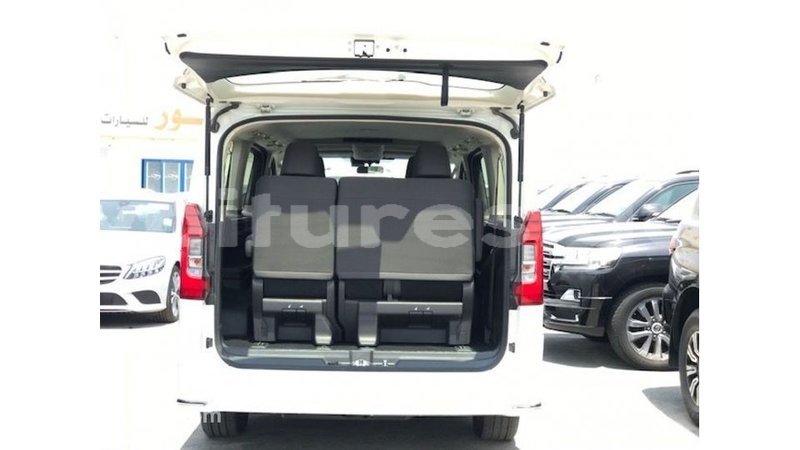 Big with watermark toyota granvia estuary import dubai 6771