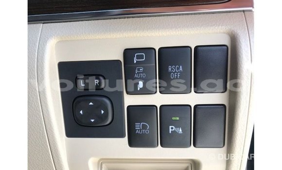 Acheter Import Voiture Toyota Land Cruiser Noir à Import - Dubai, Estuaire Acheter Import Voiture Toyota Land Cruiser Noir à Import - Dubai, Estuaire