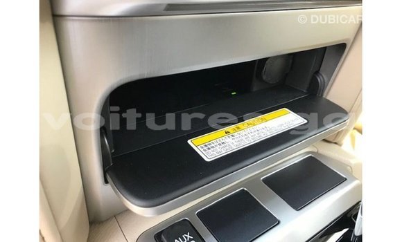 Acheter Import Voiture Toyota Land Cruiser Noir à Import - Dubai, Estuaire Acheter Import Voiture Toyota Land Cruiser Noir à Import - Dubai, Estuaire