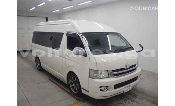 Acheter Import Voiture Toyota Hiace Blanc à Import - Dubai, Estuaire Acheter Import Voiture Toyota Hiace Blanc à Import - Dubai, Estuaire