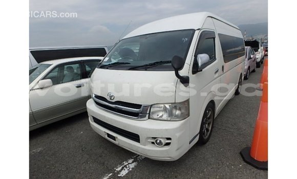 Acheter Import Voiture Toyota Hiace Blanc à Import - Dubai, Estuaire Acheter Import Voiture Toyota Hiace Blanc à Import - Dubai, Estuaire