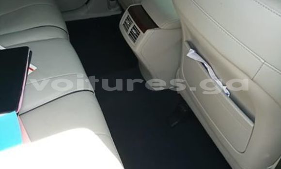 Sayi Na hannu Toyota Avanza White Mota in Libreville a estuary Sayi Na hannu Toyota Avanza White Mota in Libreville a estuary