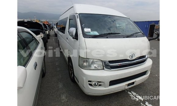 Acheter Import Voiture Toyota Hiace Blanc à Import - Dubai, Estuaire Acheter Import Voiture Toyota Hiace Blanc à Import - Dubai, Estuaire