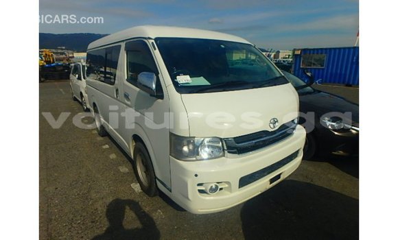 Acheter Import Voiture Toyota Hiace Blanc à Import - Dubai, Estuaire Acheter Import Voiture Toyota Hiace Blanc à Import - Dubai, Estuaire