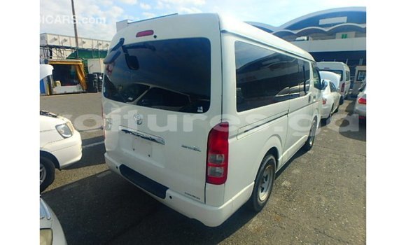 Acheter Import Voiture Toyota Hiace Blanc à Import - Dubai, Estuaire Acheter Import Voiture Toyota Hiace Blanc à Import - Dubai, Estuaire