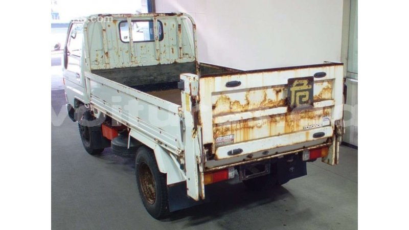 Big with watermark toyota dyna estuary import dubai 6787