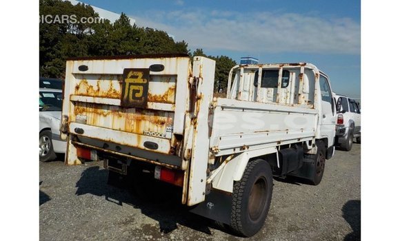 Acheter Import Utilitaire Toyota Dyna Blanc à Import - Dubai, Estuaire Acheter Import Utilitaire Toyota Dyna Blanc à Import - Dubai, Estuaire
