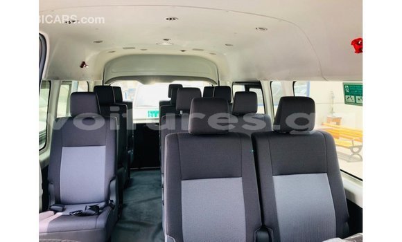Sayi Imported Toyota Hiace White Mota in Import - Dubai a estuary Sayi Imported Toyota Hiace White Mota in Import - Dubai a estuary