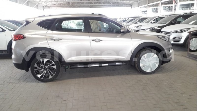 Big with watermark hyundai tucson estuary import dubai 6790