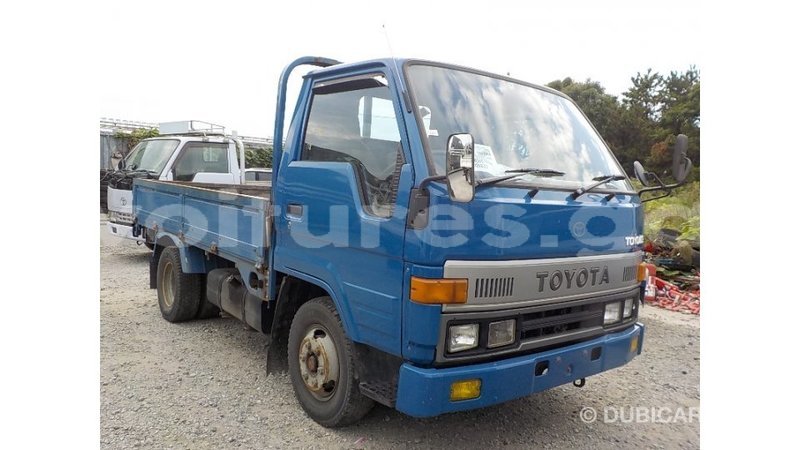 Big with watermark toyota dyna estuary import dubai 6792