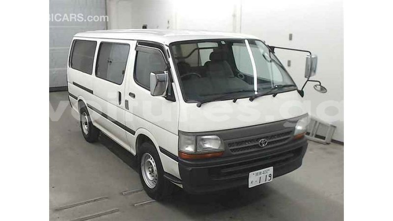 Big with watermark toyota hiace estuary import dubai 6793