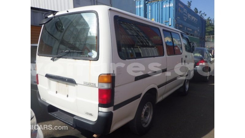 Big with watermark toyota hiace estuary import dubai 6793