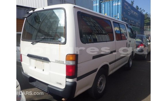 Acheter Import Voiture Toyota Hiace Blanc à Import - Dubai, Estuaire Acheter Import Voiture Toyota Hiace Blanc à Import - Dubai, Estuaire