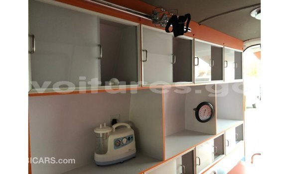 Buy Import Toyota Hiace White Car in Import - Dubai in Estuary Buy Import Toyota Hiace White Car in Import - Dubai in Estuary