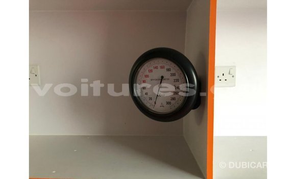 Buy Import Toyota Hiace White Car in Import - Dubai in Estuary Buy Import Toyota Hiace White Car in Import - Dubai in Estuary