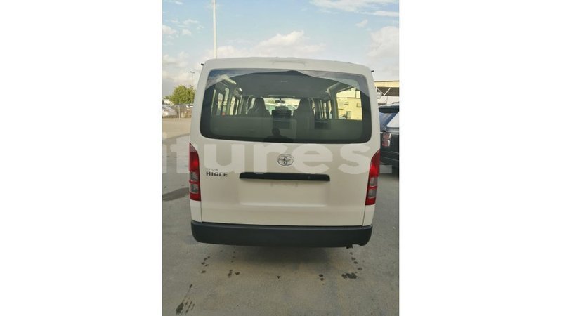 Big with watermark toyota da estuary import dubai 6797