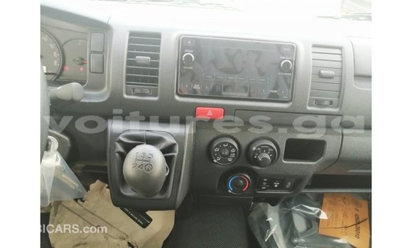 Buy Import Toyota DA White Truck in Import - Dubai in Estuary Buy Import Toyota DA White Truck in Import - Dubai in Estuary