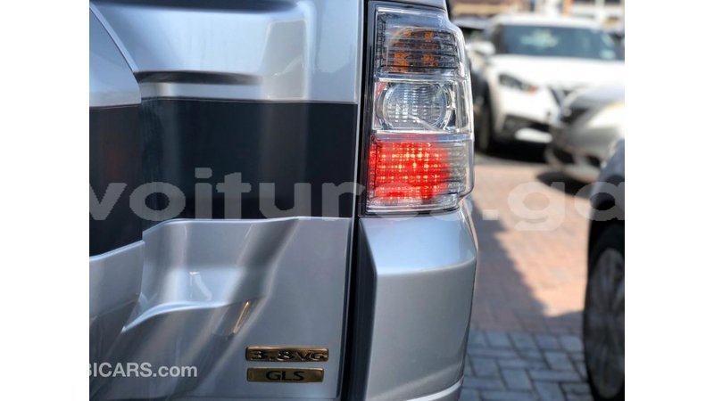 Big with watermark mitsubishi pajero estuary import dubai 6801