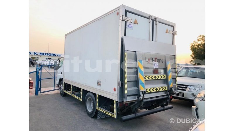 Big with watermark mitsubishi l400 estuary import dubai 6802