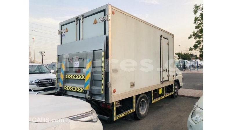 Big with watermark mitsubishi l400 estuaire import dubai 6802