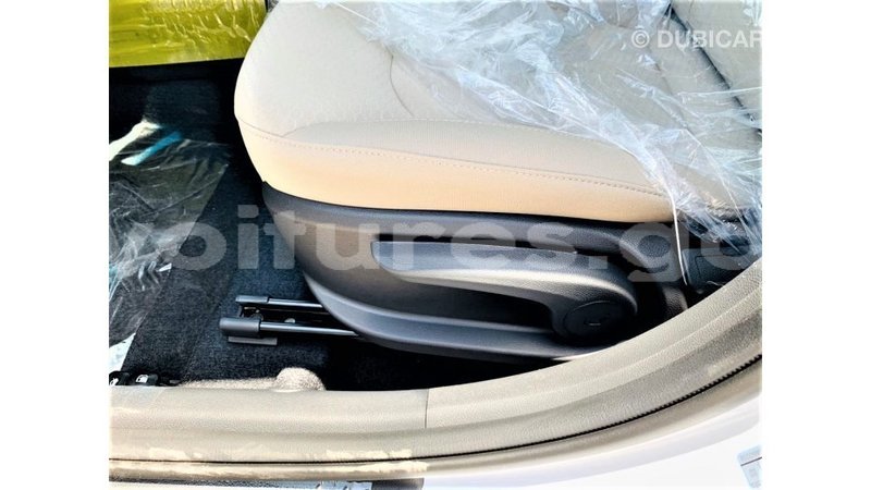 Big with watermark hyundai elantra estuary import dubai 6805