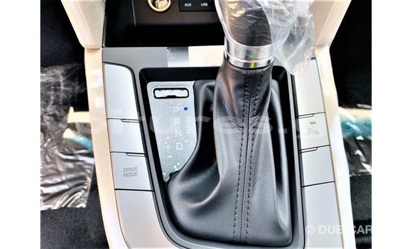 Buy Import Hyundai Elantra White Car in Import - Dubai in Estuary Buy Import Hyundai Elantra White Car in Import - Dubai in Estuary