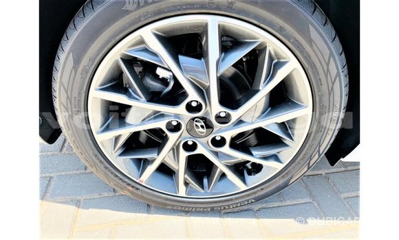 Buy Import Hyundai Elantra White Car in Import - Dubai in Estuary Buy Import Hyundai Elantra White Car in Import - Dubai in Estuary