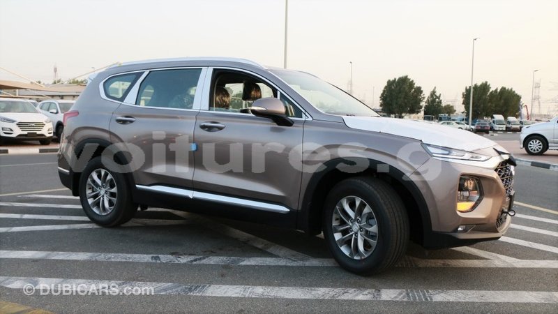 Big with watermark hyundai santa fe estuaire import dubai 6808