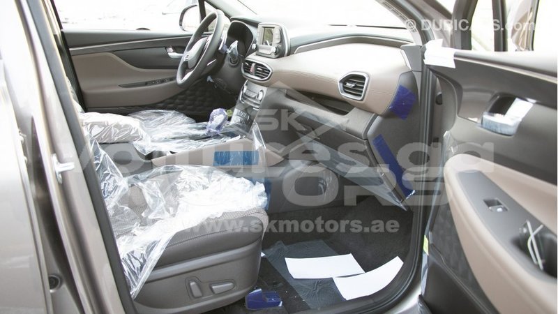 Big with watermark hyundai santa fe estuary import dubai 6808