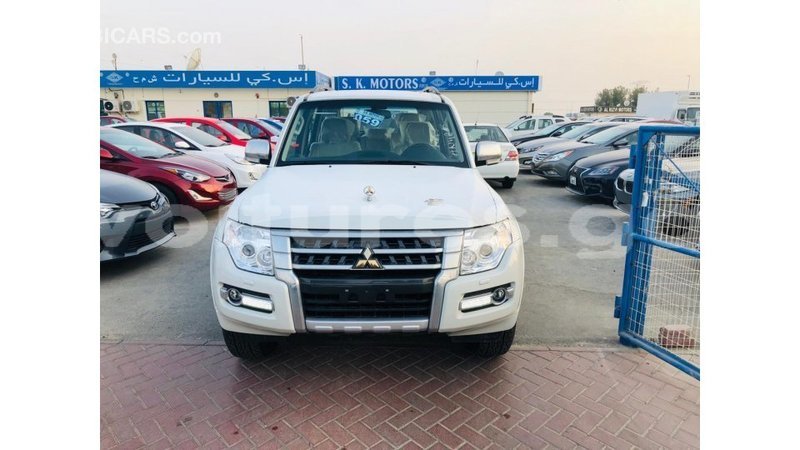 Big with watermark mitsubishi pajero estuary import dubai 6809