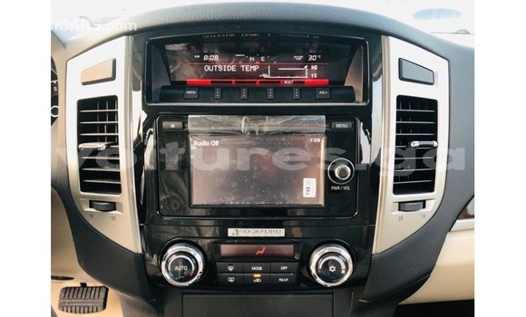 Buy Import Mitsubishi Pajero White Car in Import - Dubai in Estuary Buy Import Mitsubishi Pajero White Car in Import - Dubai in Estuary