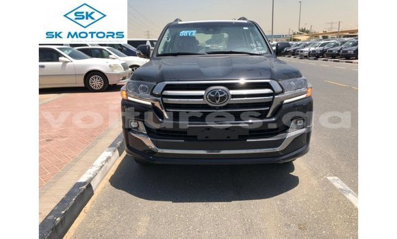 Acheter Import Voiture Toyota Land Cruiser Noir à Import - Dubai, Estuaire Acheter Import Voiture Toyota Land Cruiser Noir à Import - Dubai, Estuaire