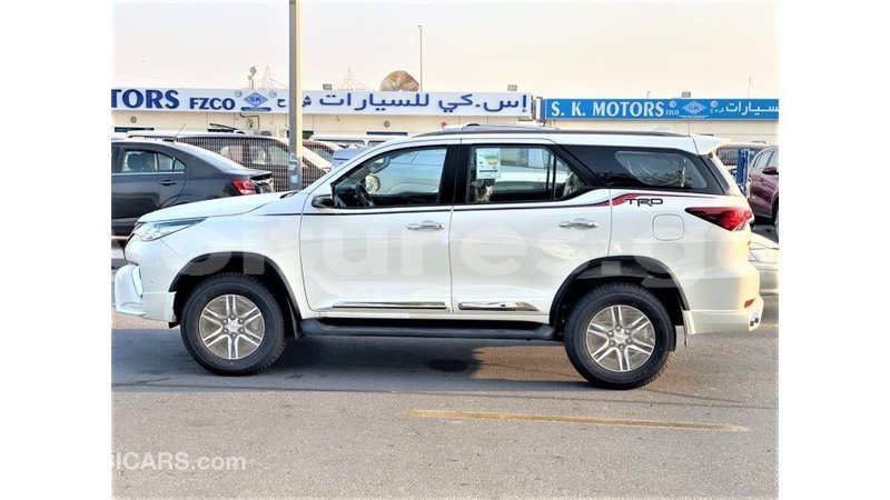 Big with watermark toyota fortuner estuary import dubai 6814