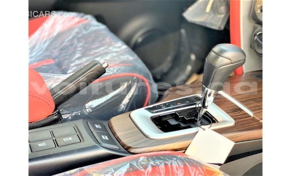 Acheter Import Voiture Toyota Fortuner Blanc à Import - Dubai, Estuaire Acheter Import Voiture Toyota Fortuner Blanc à Import - Dubai, Estuaire