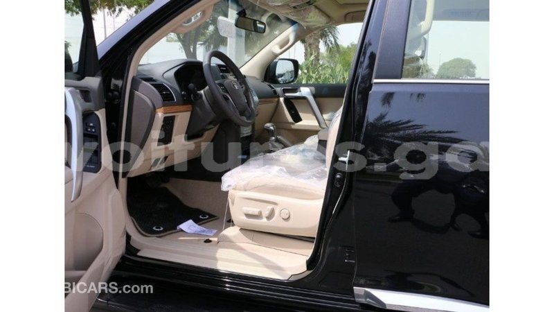 Big with watermark toyota prado estuary import dubai 6815